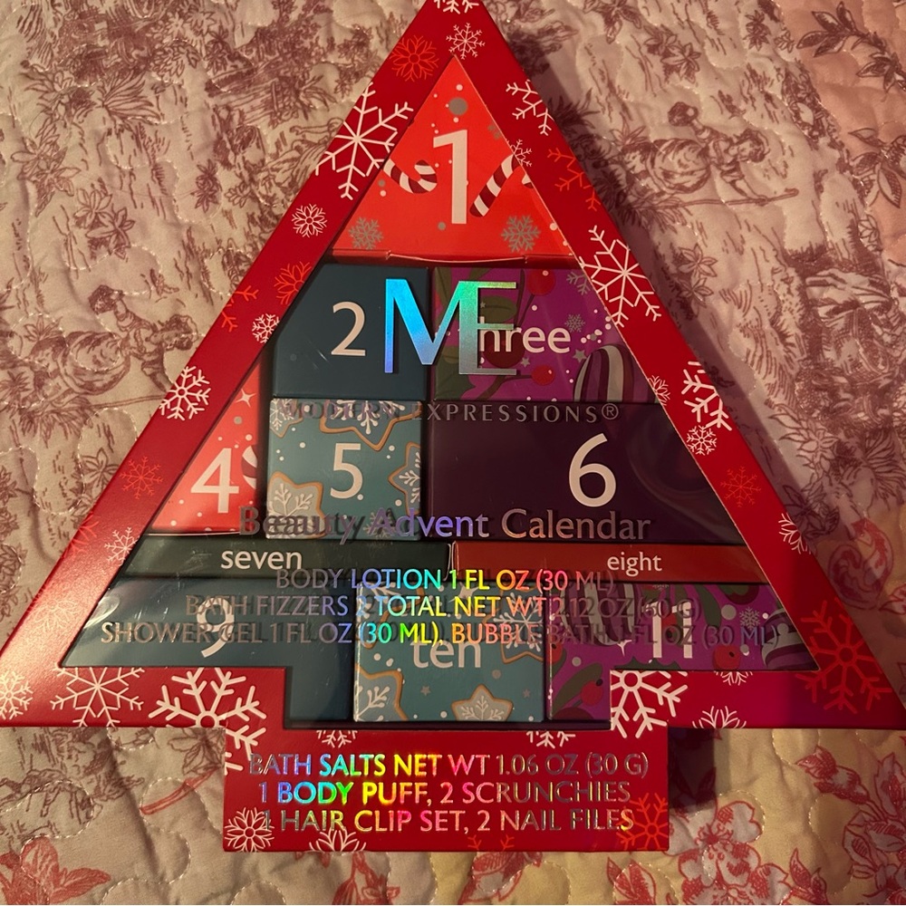 New Christmas Tree Beauty Countdown Calendar - Stocking Stuffer Set